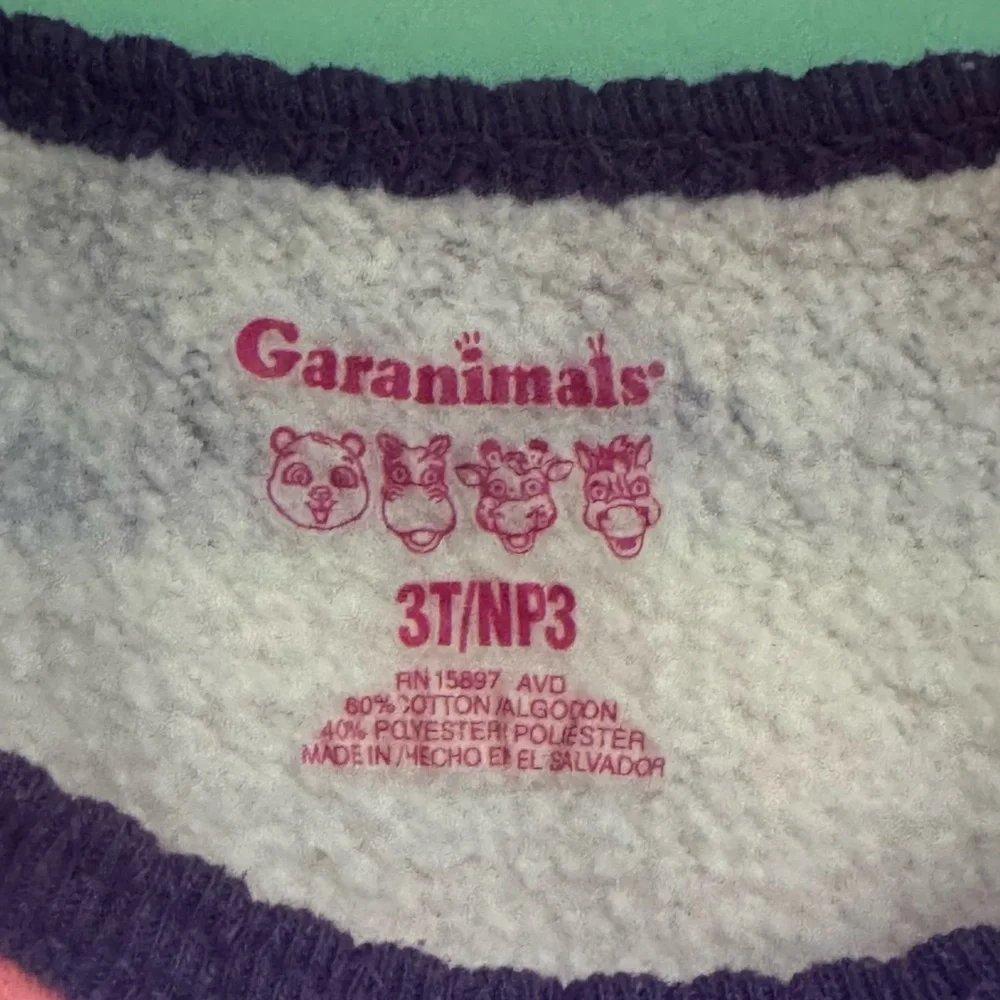 Size‎ 3Toddler Lot Of 4 - 1 Jeans, 1 Sweater, 1 Sweatshirt, 1 Socks